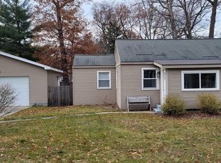 320 Hamilton St, Traverse City, MI 49686