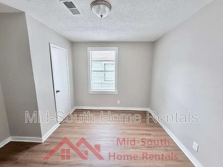 1545 Patton St — Photo 14