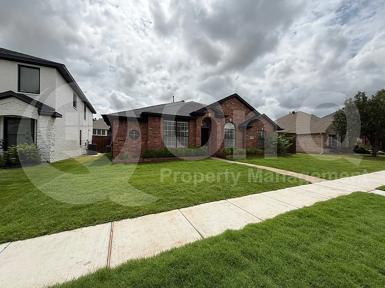 6624 Morningdale Ln — Photo 2