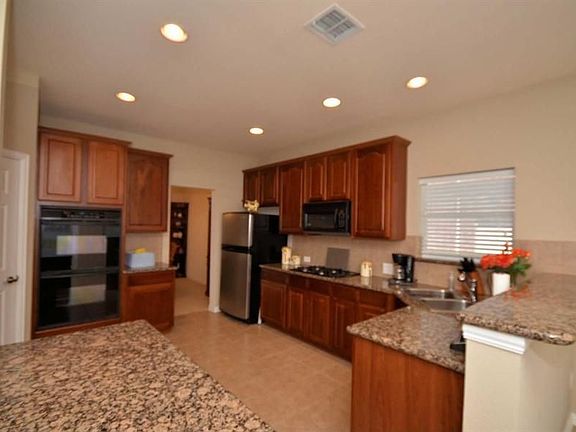 5th image of 1331 Chase Oaks Dr
