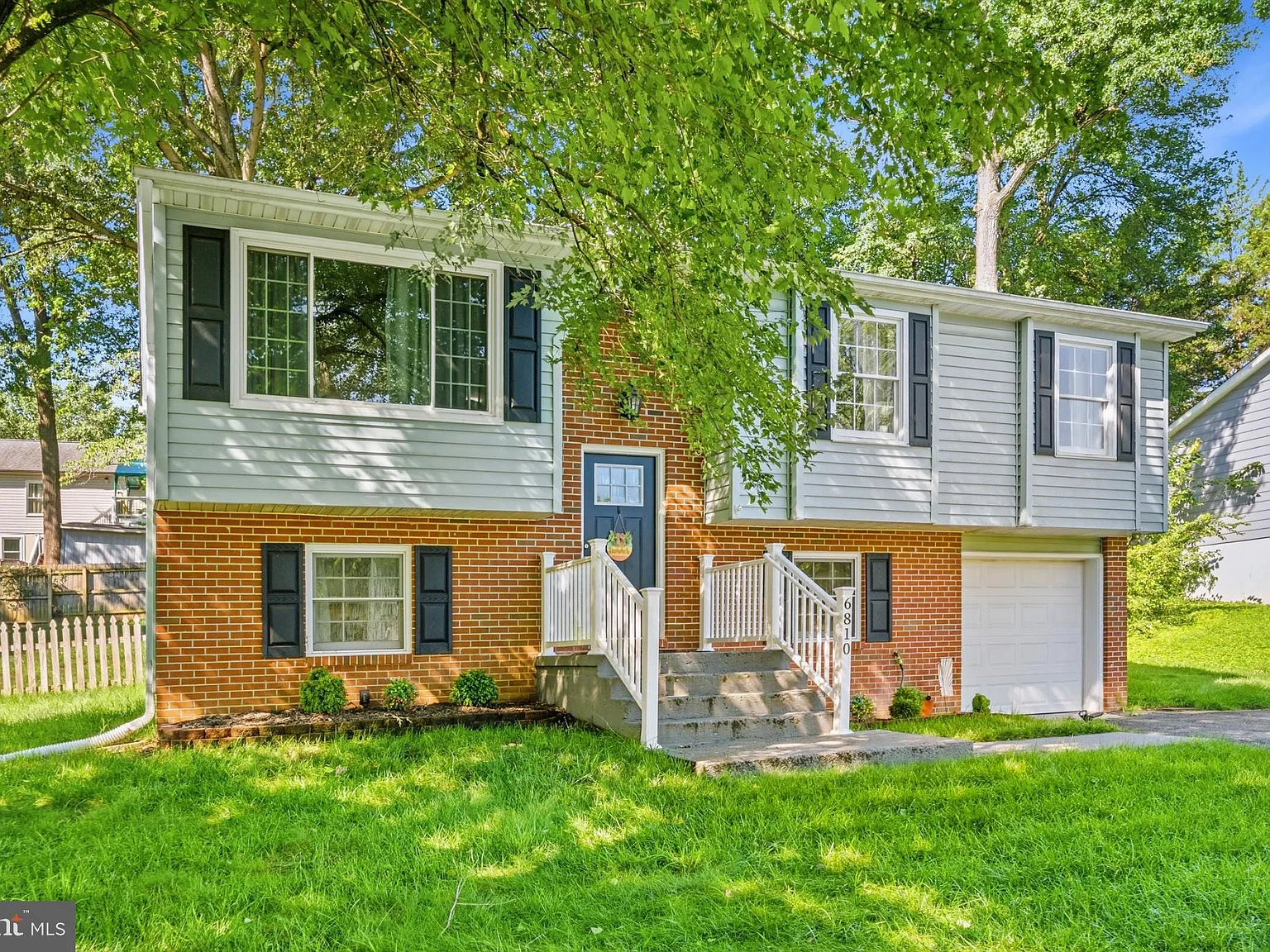 4 bed, 2.0 bath, 2000 sqft, $2,600 — Photo 4