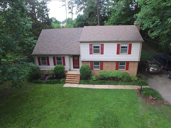 3rd image of 9517 Redington Dr