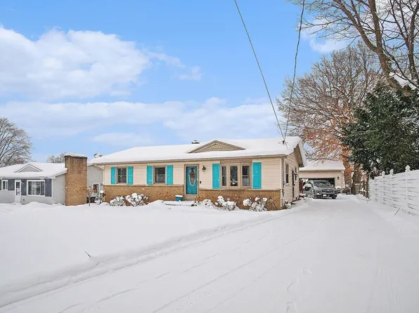 3204 Ipswich Dr NW, Grand Rapids, MI 49544