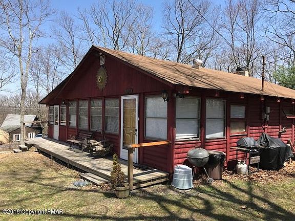 4th image of 1214 Valley Dr