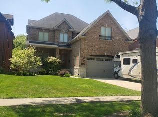 1699 Lunt Ave, Des Plaines, IL 60018