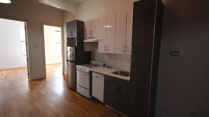 Rented by Nooklyn NYC LLC | media 21