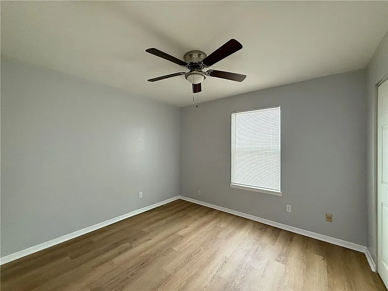4011 Oak Bay Dr #3 — Photo 10