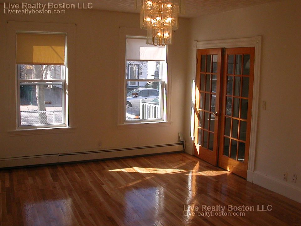 2nd image of 41 Seattle St