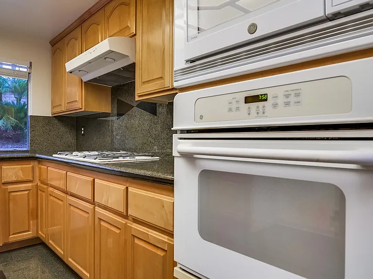 929 Darlene Ct — Photo 25