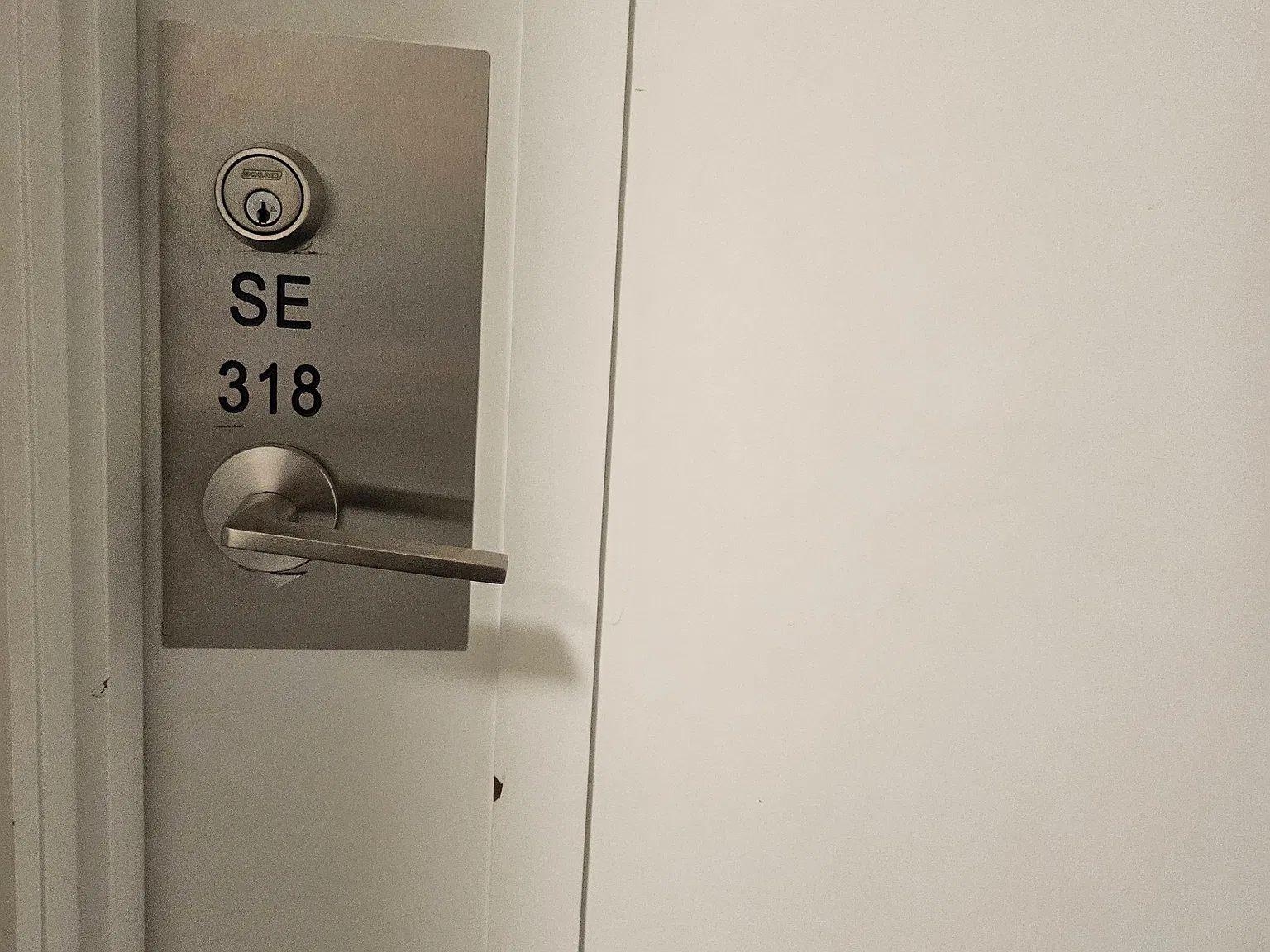 2 bed, $2,500 — Photo 1