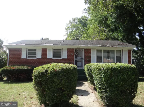 7005 Giddings Dr, Capitol Heights, MD 20743