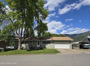 716 E Fir Ave, Osburn, ID 83849