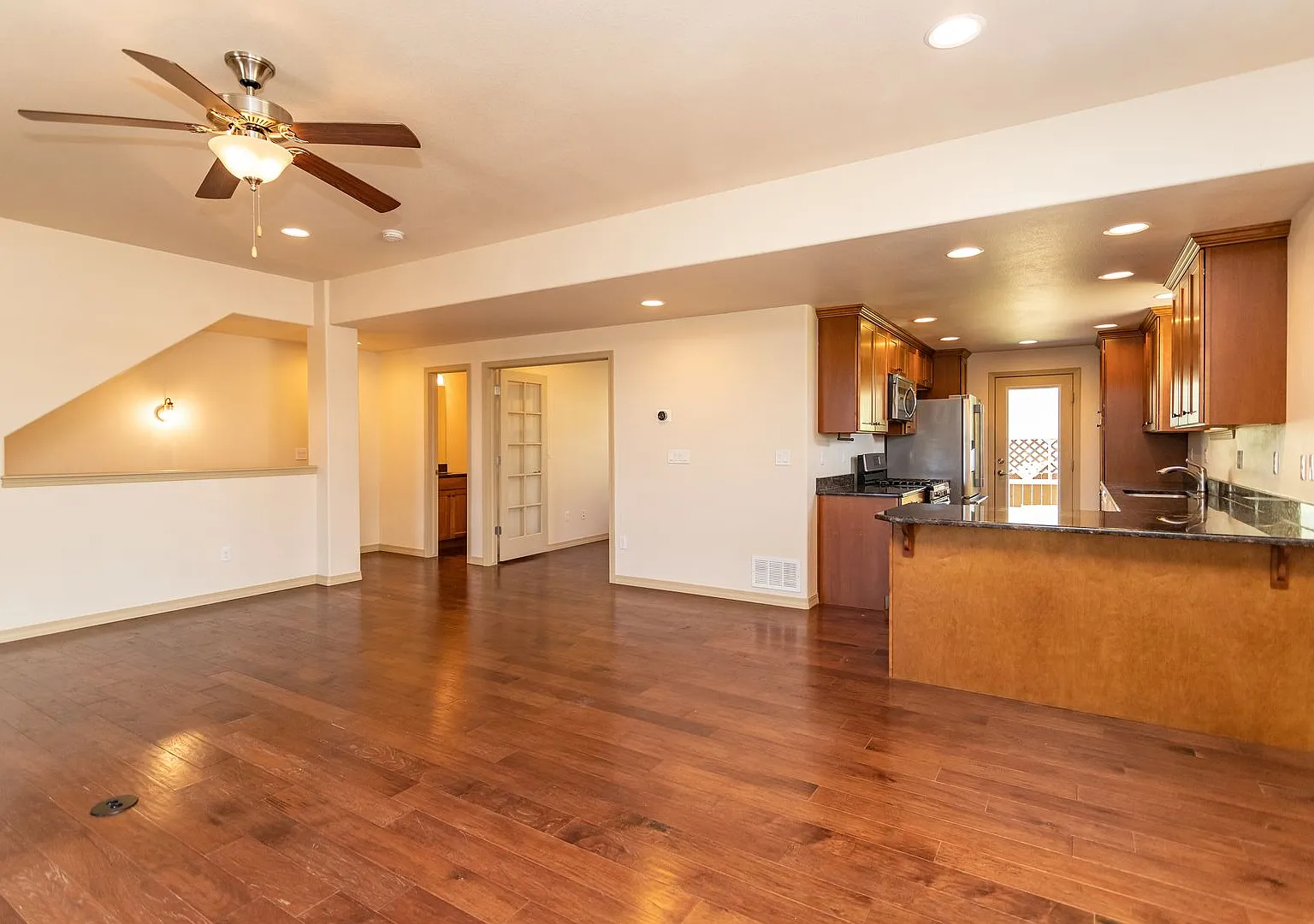 Mountain Shadows Gated Townhome with Mountain & Open Space Views!! — Photo 2
