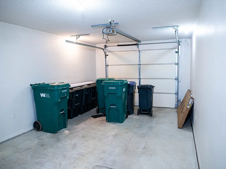 800 Hope Dr — Photo 19