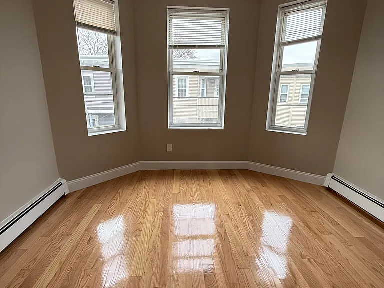 67 Shawmut St #3 — Photo 11