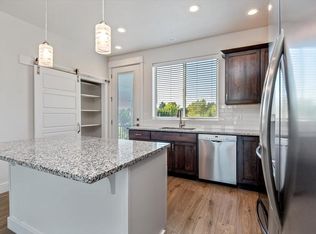 7817 W Crestwood Dr, Boise, ID 83704