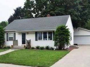 1129 Spence St, Green Bay, WI 54304
