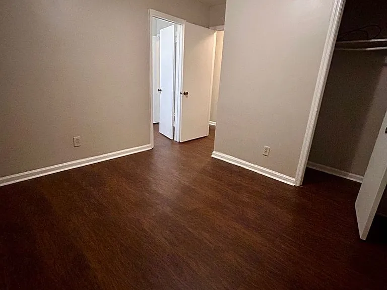 184 Dorchester Manor Blvd #B — Photo 7