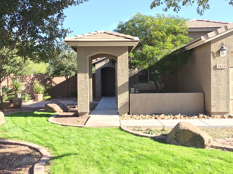 1st image of 3423 S 185th Dr
