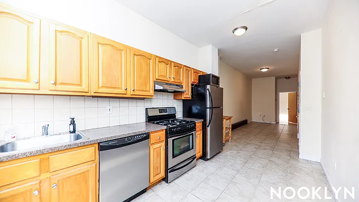Rented by Nooklyn NYC LLC | media 2