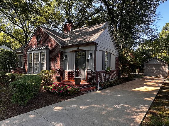 4th image of 47 Ashlawn N