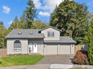 7023 Falcon Ct, Arlington, WA 98223