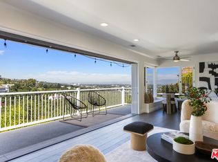 3819 Sunswept Dr, Studio City, CA 91604