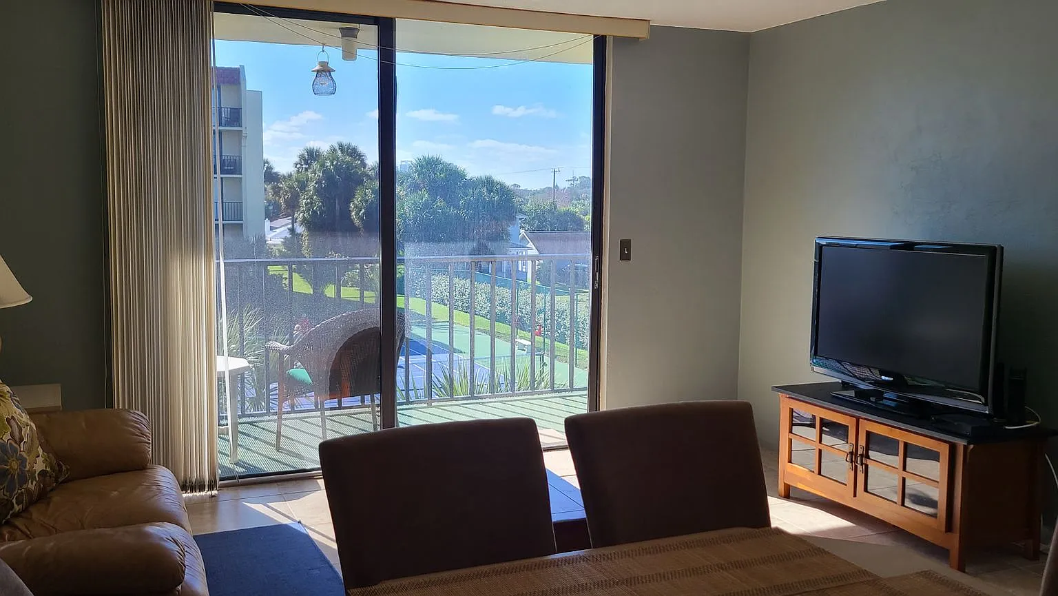 Amazing Ocean View from Pool or Jacuzzi - 1 Bedroom 1 Bath in Daytona Beach — Photo 3