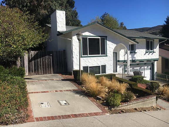 5th image of 1026 Big Bend Dr