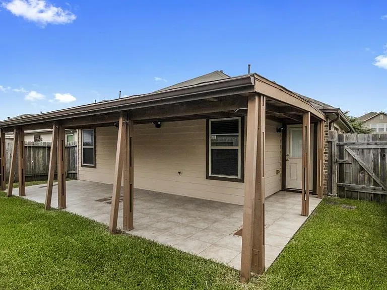 19618 Kingston Green Ln — Photo 24