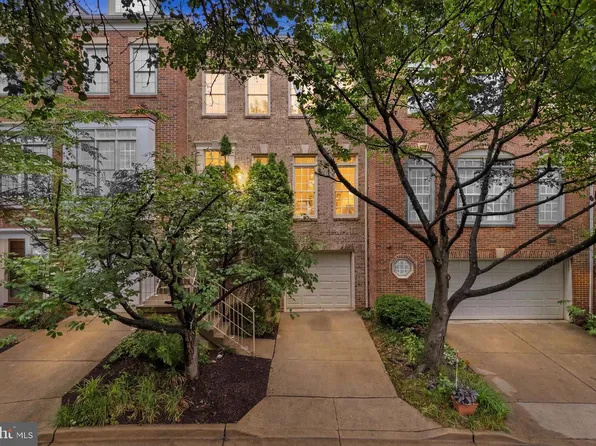 4653 Kinsey Ln, Alexandria, VA 22311