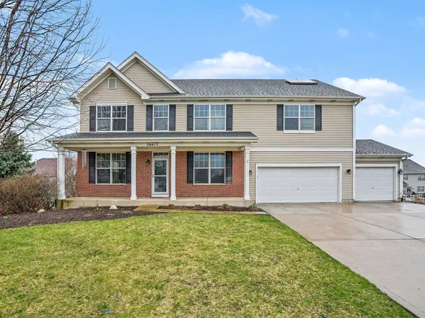 26613 Silverleaf Dr, Plainfield, IL 60585