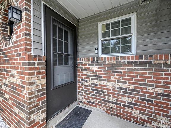 2nd image of 85 Jefferson Dr