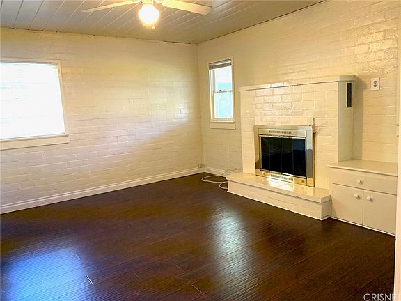 3rd image of 5754 Fallbrook Ave