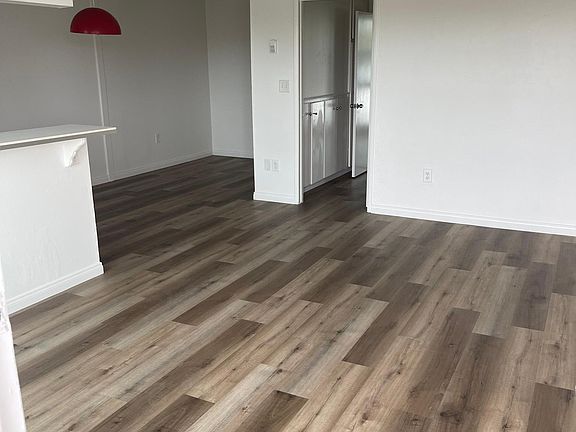 2nd image of 5060 Muir Ave