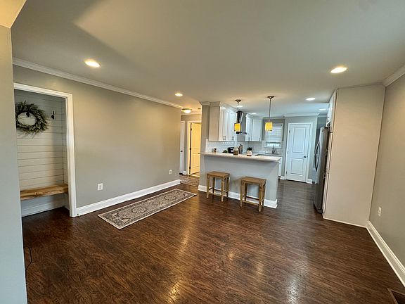 5th image of 6212 Waterloo Rd