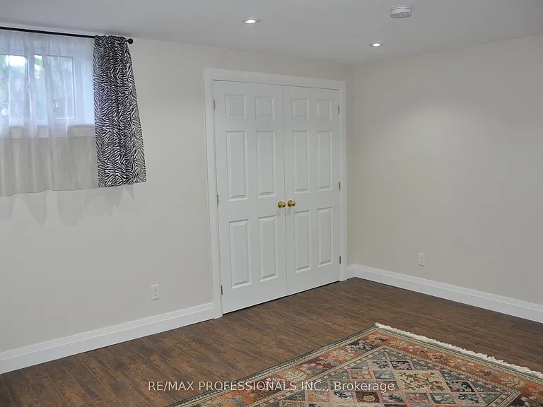 4889 Potomac Ct #BASEMENT — Photo 8