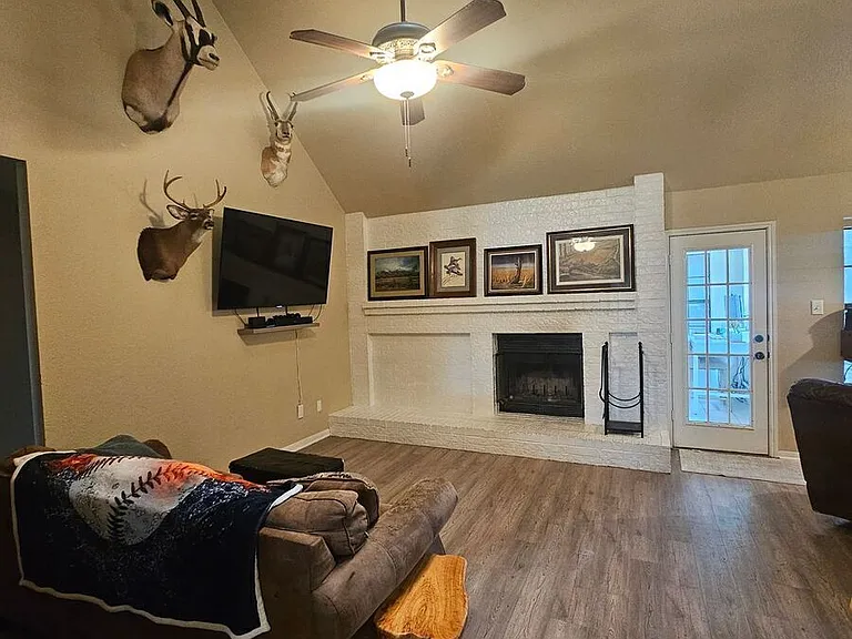 700 Racquet Ct — Photo 7