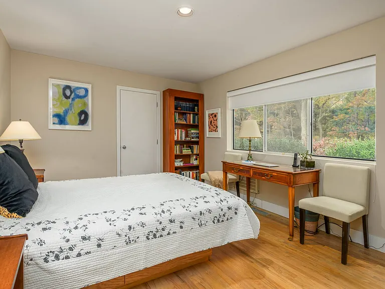 15 Fox Hollow Dr — Photo 15
