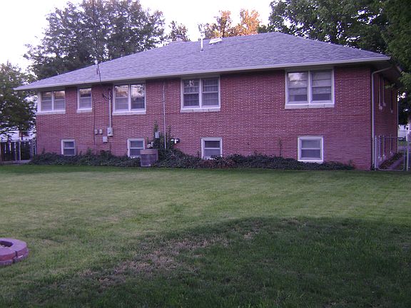 2nd image of 1309 W 3rd St