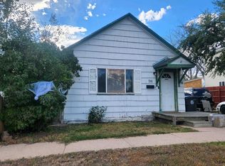 716 Russell Ave, Cheyenne, WY 82007