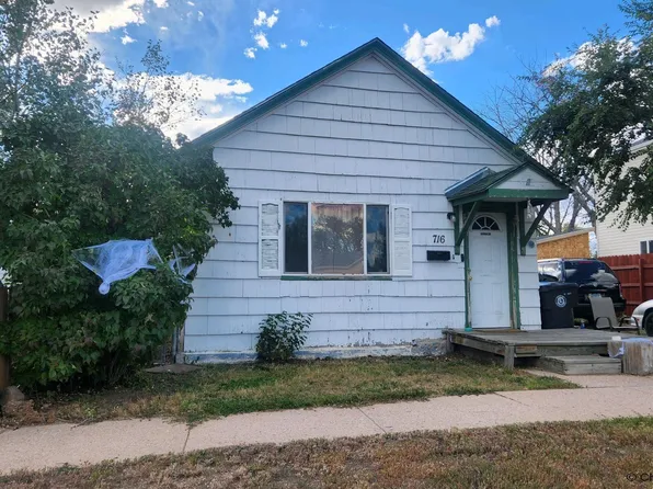 716 Russell Ave, Cheyenne, WY 82007