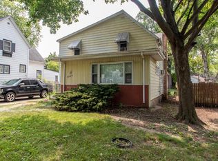 2806 Elizabeth Ave, Zion, IL 60099