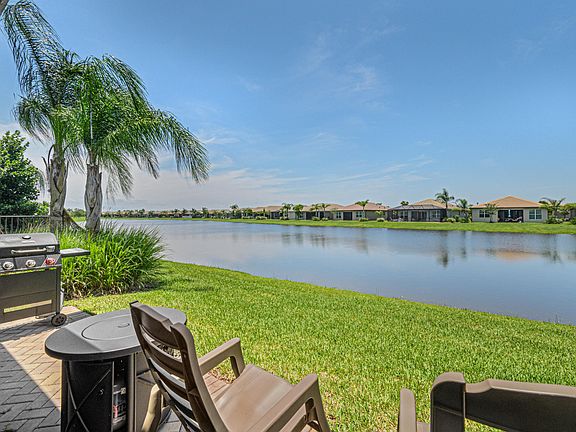 5th image of 12163 SW Jasper Lake Way
