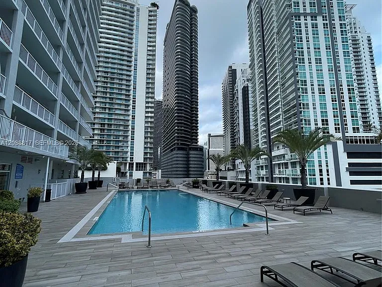 1250 S Miami Ave #1410 — Photo 15