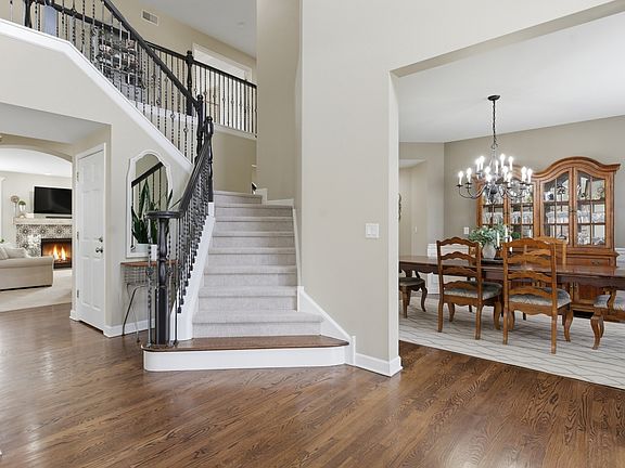 3rd image of 2807 Forest Creek Ln
