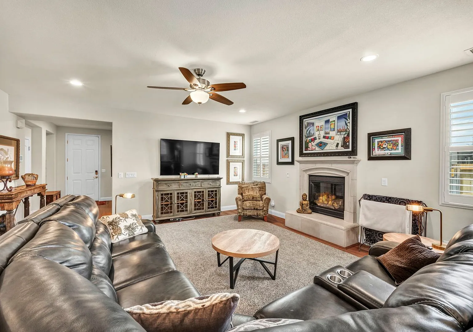 Luxury South Reno Retreat | Fully Furnished + Includes Utilities — Photo 2
