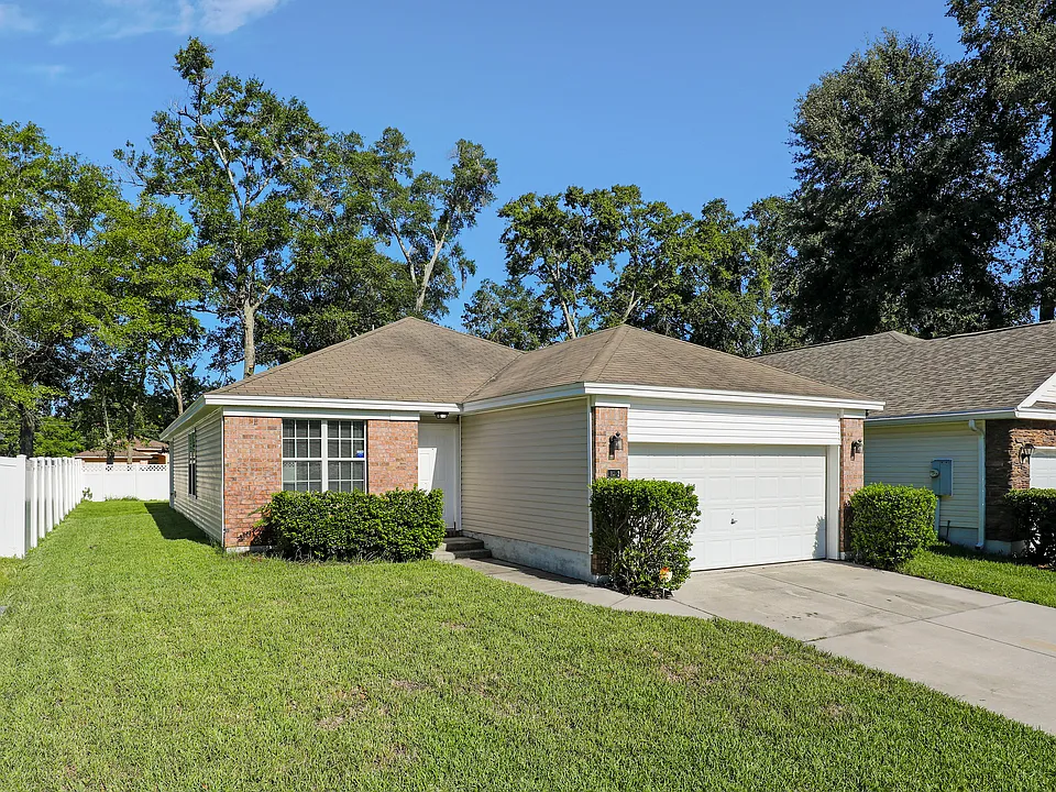 11052 Campus Heights Ln