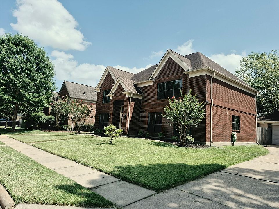 1st image of 18703 Evergreen Falls Dr