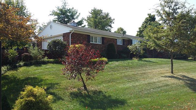 1st image of 1658 Martha Ann Dr